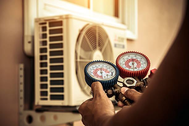 Professional Ductwork Repair technician working in Clifton, TX